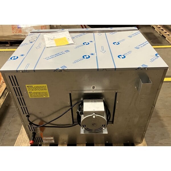 Scratch and Dent Vulcan VC44GD-NAT Natural Gas Double Deck Full Size Gas Convection Oven with Solid State Controls - 100,000 BTU