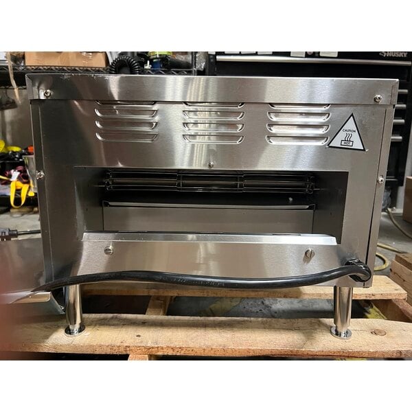 Scratch and Dent Avantco T3600B Commercial 14 1/2" Wide Conveyor Toaster with 3" Opening - 208V, 3600W, 1200 Slices per Hour