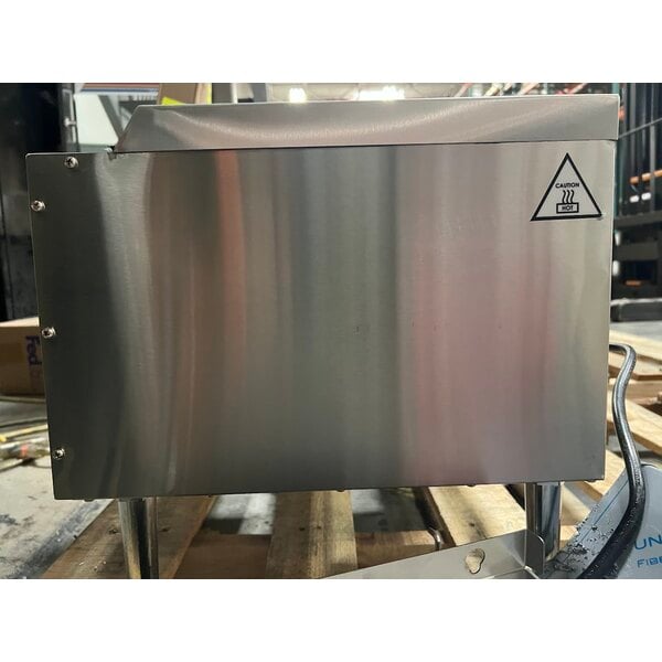 Scratch and Dent Avantco T3600B Commercial 14 1/2" Wide Conveyor Toaster with 3" Opening - 208V, 3600W, 1200 Slices per Hour