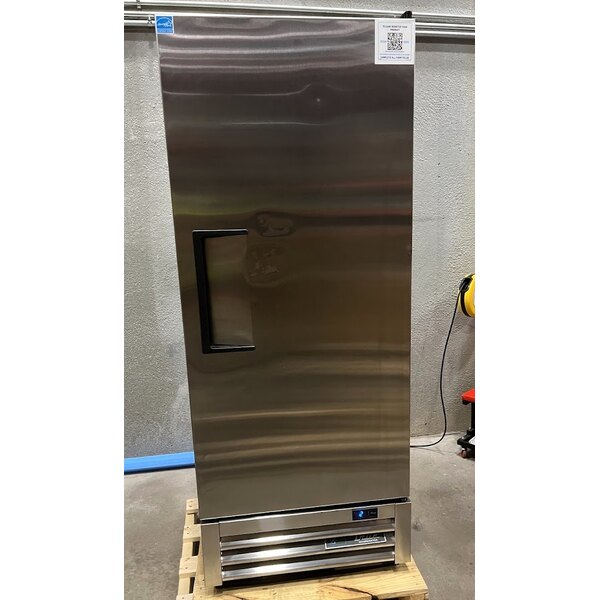 Scratch and Dent True T-12-HC 24 7/8" One Section Solid Door Reach-In Refrigerator
