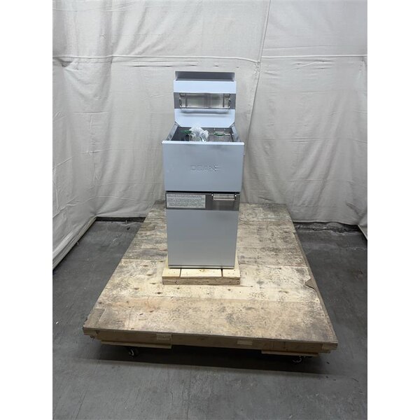 Scratch and Dent Dean by Frymaster SR42G Liquid Propane Super Runner Floor Fryer 35-43 lb.