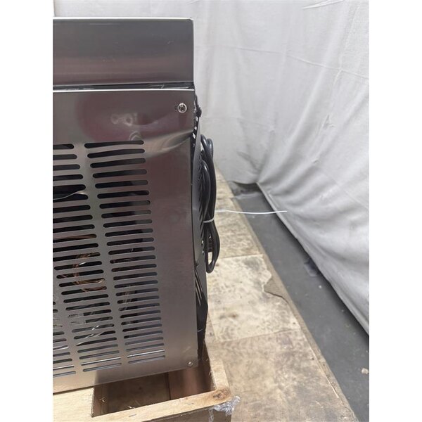 Scratch and Dent Avantco CBE-52-HC 52" 2 Drawer Refrigerated Chef Base
