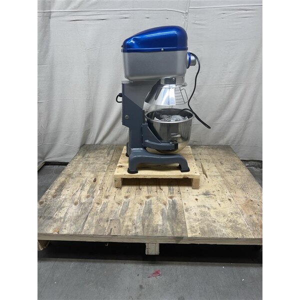 Scratch and Dent Vollrath 40757 20 Qt. Planetary Stand Mixer with Guard & Standard Accessories - 120V, 1/2 hp