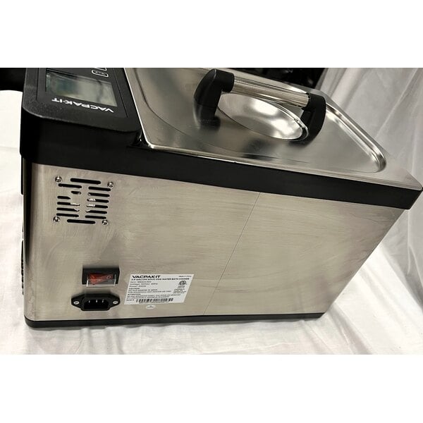 Scratch and Dent VacPak-It SVC100 2.6 Gallon Thermal Sous Vide Circulator - 650W, 110/120V
