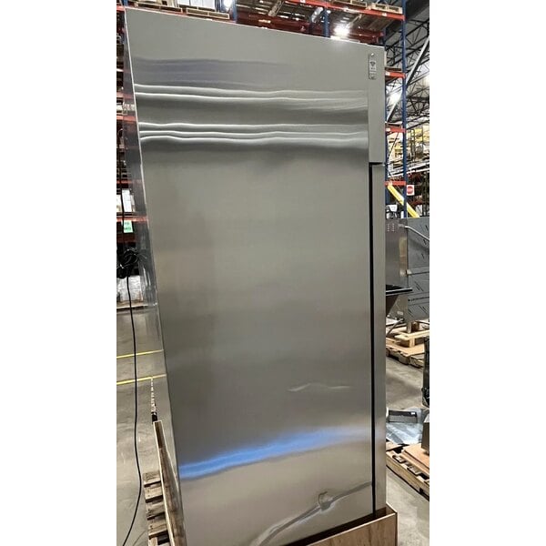 Scratch and Dent Avantco Z2-R-HC 54" Solid Door Stainless Steel Reach-In Refrigerator