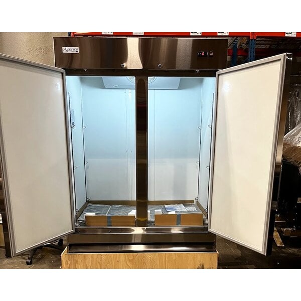Scratch and Dent Avantco A-49F-HC 54" Solid Door Reach-In Freezer
