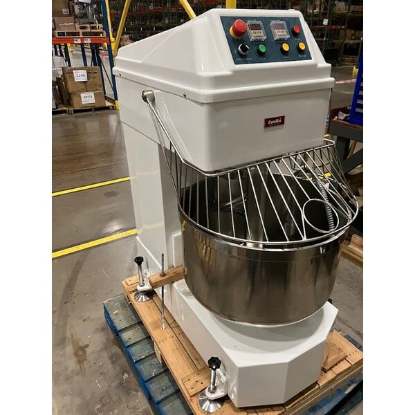 Scratch and Dent Estella SM100 100 Qt. / 140 lb. Two-Speed Spiral Dough Mixer - 240V, 3 Phase, 8 1/2 HP