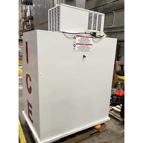 Scratch and Dent Leer 40ASL-R290 51" Outdoor Auto Defrost Ice Merchandiser with Slanted Front and Galvanized Steel Door
