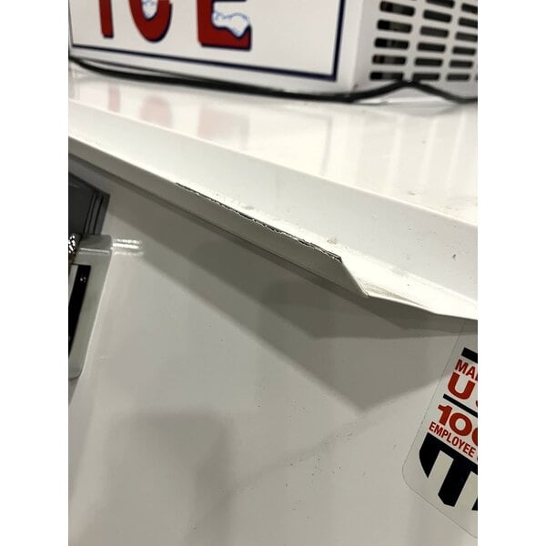 Scratch and Dent Leer 40ASL-R290 51" Outdoor Auto Defrost Ice Merchandiser with Slanted Front and Galvanized Steel Door