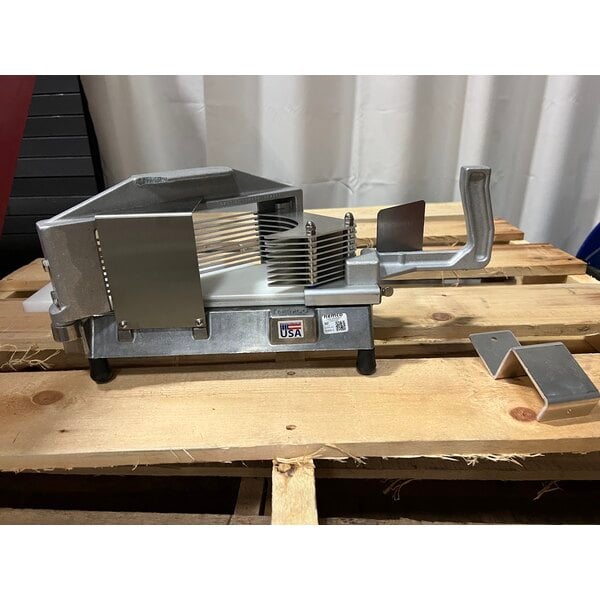 Scratch and Dent Nemco 55600-2 1/4" Easy Tomato Slicer