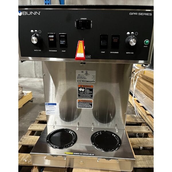 Scratch and Dent Bunn 20900.0011 Dual GPR-DBC 18.9 Gallon Dual Coffee Brewer - 120/240V, 6,890W