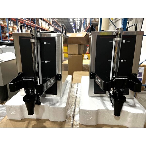 Scratch and Dent Bunn 20900.0011 Dual GPR-DBC 18.9 Gallon Dual Coffee Brewer - 120/240V, 6,890W