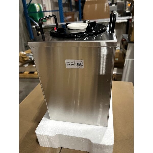 Scratch and Dent Bunn 20900.0011 Dual GPR-DBC 18.9 Gallon Dual Coffee Brewer - 120/240V, 6,890W