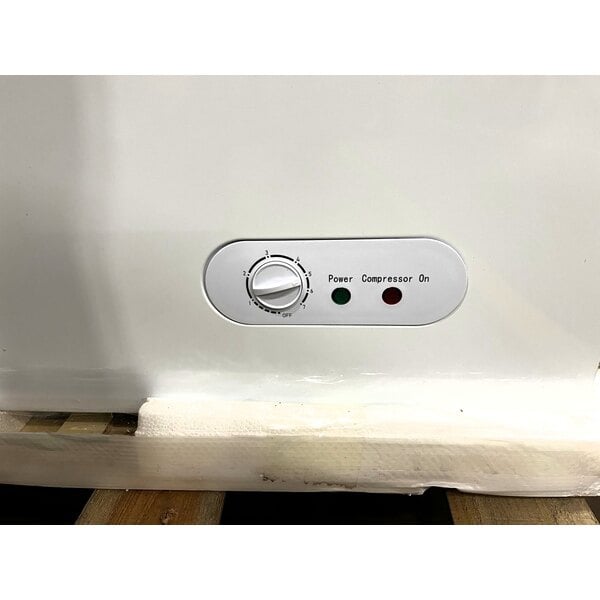 Scratch and Dent Galaxy CF13HC Commercial Chest Freezer - 12.7 cu. ft.