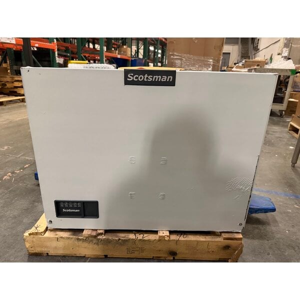 Scratch and Dent Scotsman MC0530MR-1 Prodigy Elite® Series 30" Remote Cooled Medium Cube Ice Machine - 500 lb., 115V
