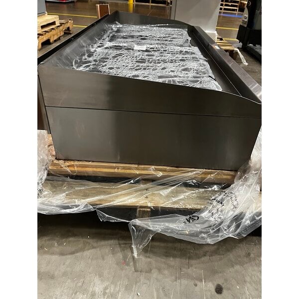 Scratch and Dent Cooking Performance Group GT-CPG-60-NL 60" Gas Countertop Griddle with Thermostatic Controls - 150,000 BTU