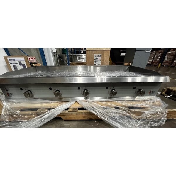 Scratch and Dent Cooking Performance Group GT-CPG-60-NL 60" Gas Countertop Griddle with Thermostatic Controls - 150,000 BTU
