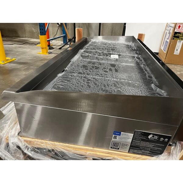 Scratch and Dent Cooking Performance Group GT-CPG-60-NL 60" Gas Countertop Griddle with Thermostatic Controls - 150,000 BTU