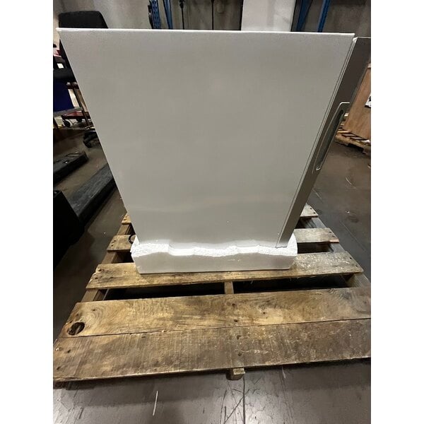 Scratch and Dent Avantco CFM2 White Customizable Countertop Display Freezer with Swing Door