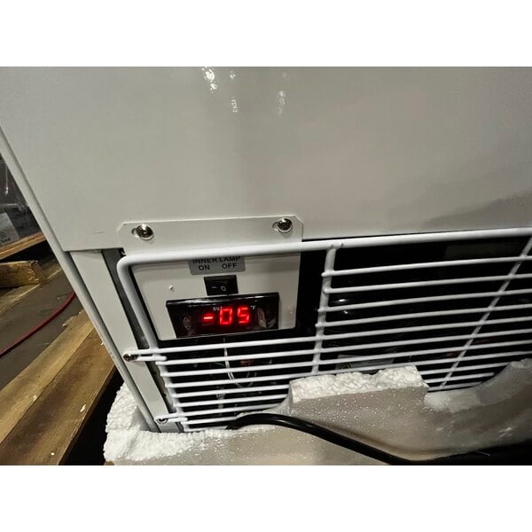 Scratch and Dent Avantco CFM2 White Customizable Countertop Display Freezer with Swing Door
