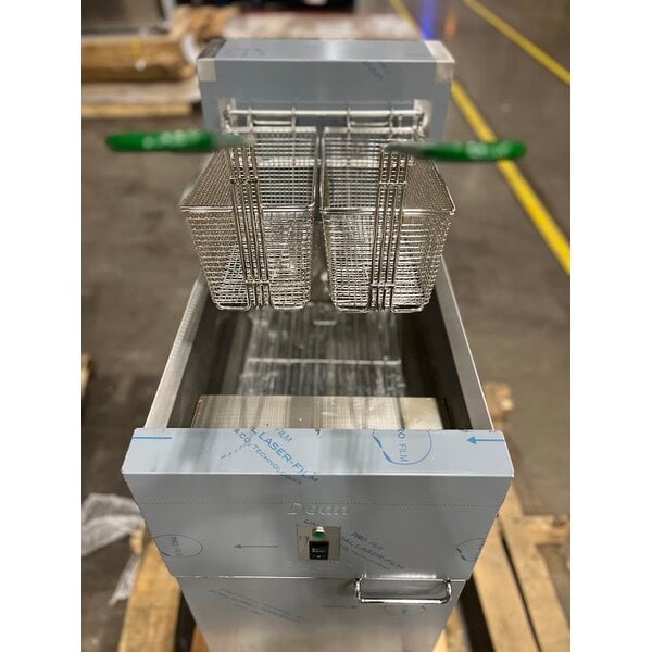 Scratch and Dent Dean by Frymaster SR114E Super Runner Economy 40 lb. Electric Floor Fryer - 240V, 1 Phase