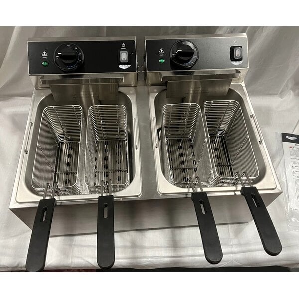 Scratch and Dent Vollrath CF2-1800DUAL 20 lb. Commercial Countertop Deep Fryer - Twin Pot 120V