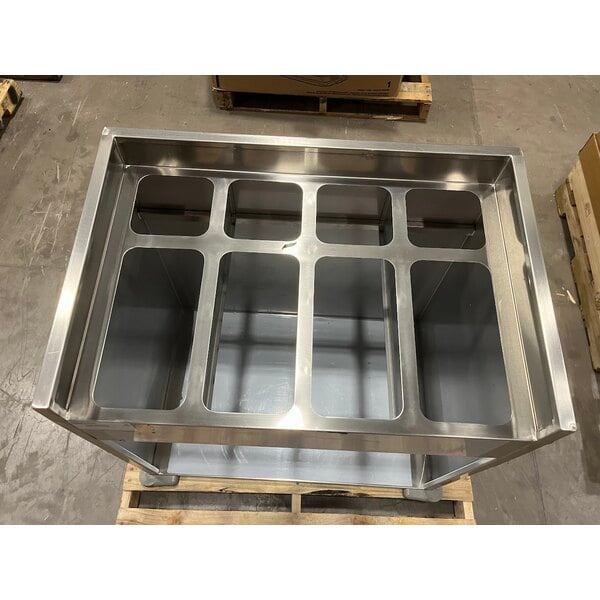 Scratch and Dent ServIt 32" Stainless Steel Flatware / Tray Cart with 8 Pan Capacity TSC-32