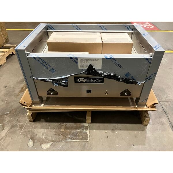 Scratch and Dent EmberGlo 5020400 31C 36" Natural Gas Open Hearth Mid-Closed Front Countertop Kabob Charbroiler - 68,000 BTU