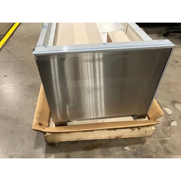 Scratch and Dent EmberGlo 5020400 31C 36" Natural Gas Open Hearth Mid-Closed Front Countertop Kabob Charbroiler - 68,000 BTU