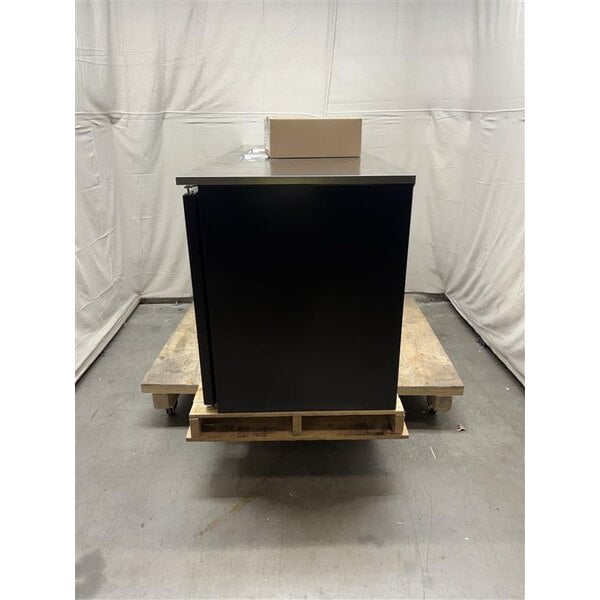 Scratch and Dent Beverage-Air DD78HC-B 2 Double Tap Kegerator Beer Dispenser - Black, (4) 1/2 Keg Capacity