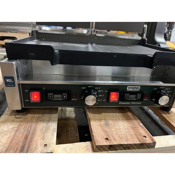 Scratch and Dent Waring WPG300T Panini Supremo Grooved Top & Bottom Panini Sandwich Grill with Timers - 17" x 9 1/4" Cooking Surface - 240V, 3120W