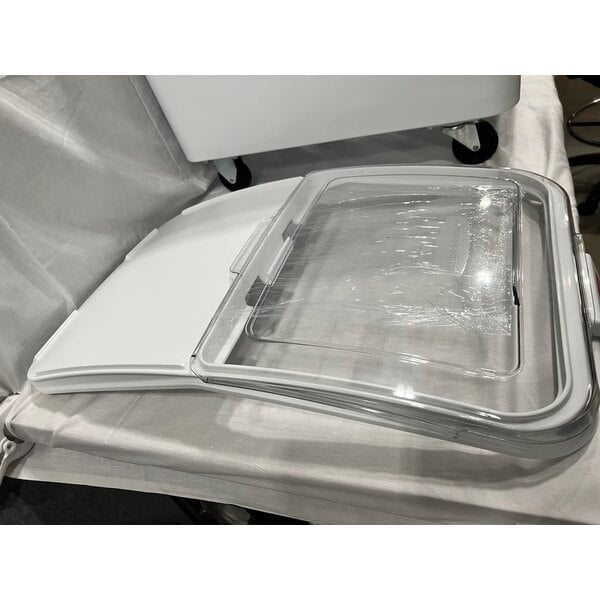Scratch and Dent Rubbermaid® FG360388WHT ProSave 30.8 Gallon / 490 Cup White Slant Top Mobile Ingredient Storage Bin with Sliding Lid & Scoop