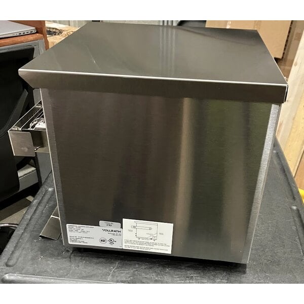 Scratch and Dent Vollrath CT2BH-120400 JT1BH Conveyor Toaster with 2 1/2" Opening - 120V, 1600W