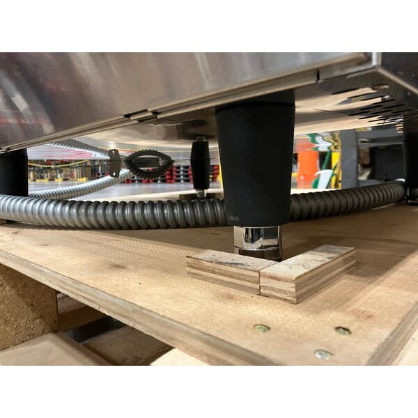 Scratch and Dent Cooking Performance Group ICOE-50-B Countertop Impinger Electric Conveyor Oven with 50" Belt - 208V, 1 Phase, 6700W