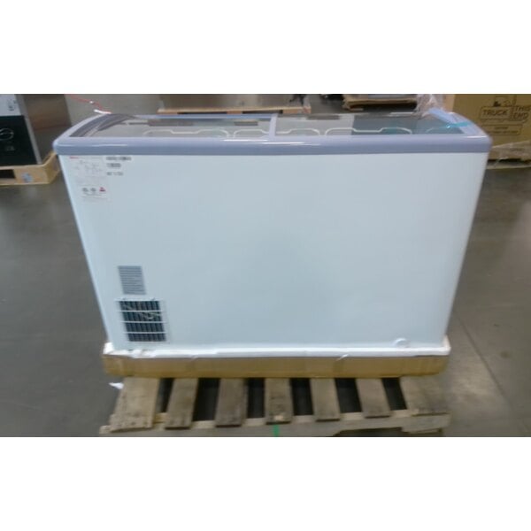 Scratch and Dent Galaxy ICFC12-HC 48 7/8" Curved Top Display Freezer