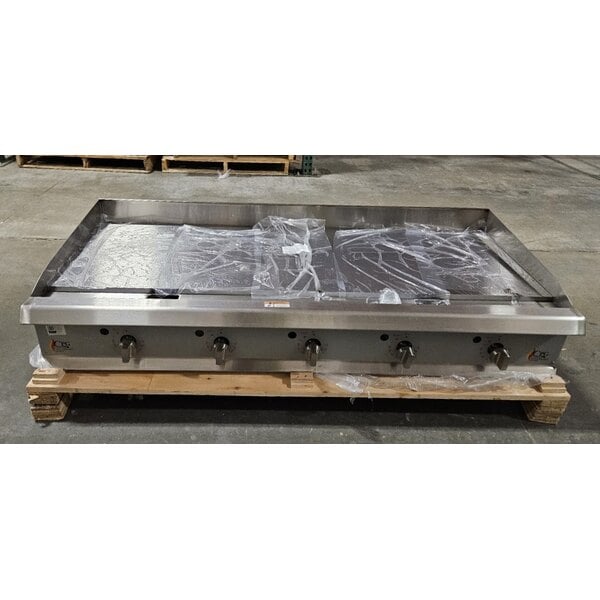 Scratch and Dent Cooking Performance Group GT-CPG-60-NL 60" Gas Countertop Griddle with Thermostatic Controls - 150,000 BTU