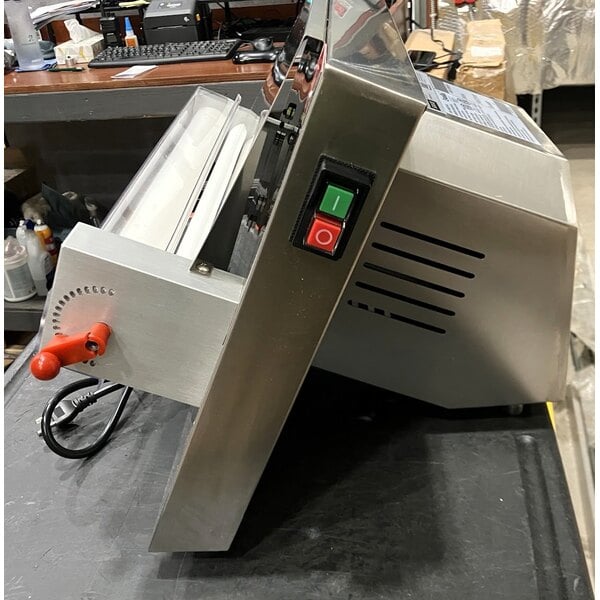 Scratch and Dent Estella EDS18S 18" Countertop One Stage Dough Sheeter - 120V, 1/2 HP