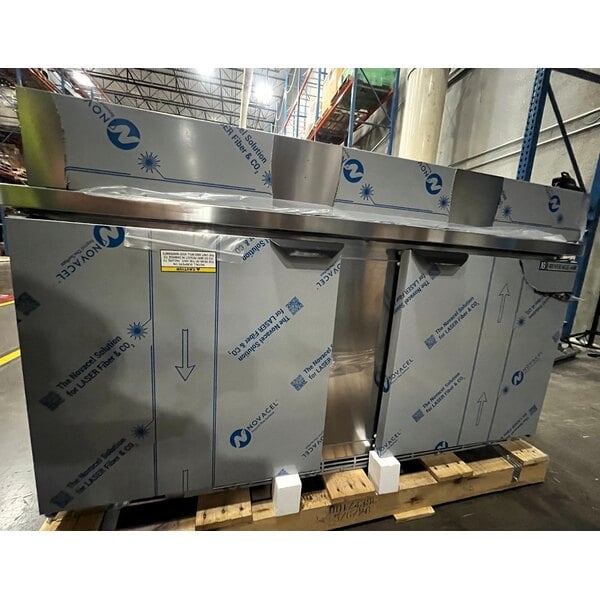 Scratch and Dent Beverage-Air SPE60HC-16 Elite Series 60" 2 Door Refrigerated Sandwich Prep Table