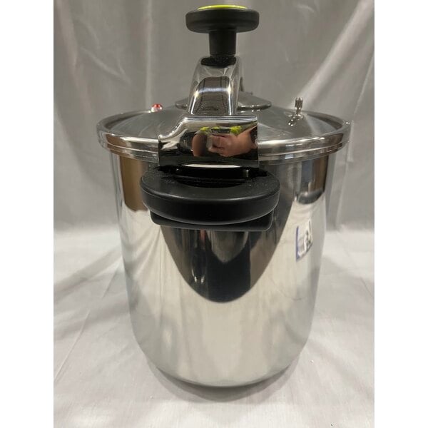 Scratch and Dent Monix 013206 Monix 50 Cup (25 Cup Raw) 12.66 qt. (12 Liter) Stainless Steel Pressure Cooker