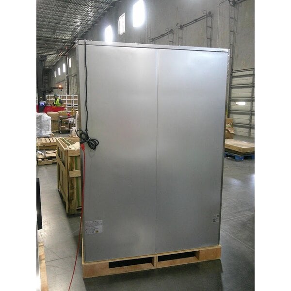 Scratch and Dent Avantco Z2-F-HC 54" Solid Door Stainless Steel Reach-In Freezer