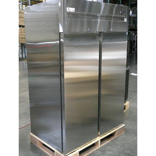 Scratch and Dent Avantco Z2-F-HC 54" Solid Door Stainless Steel Reach-In Freezer