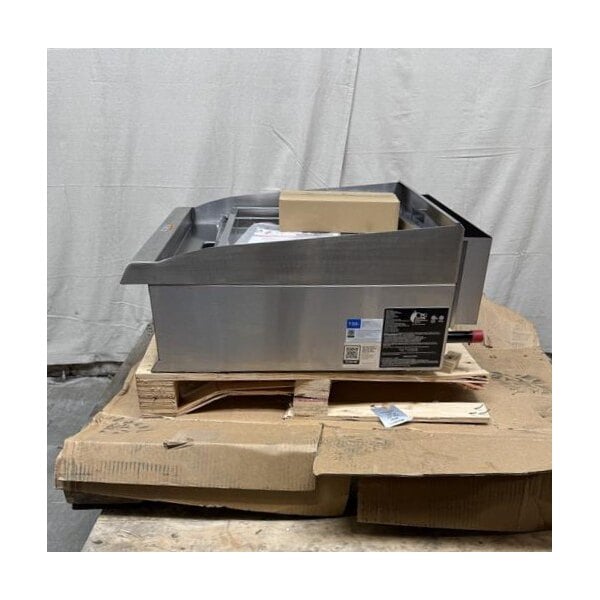 Scratch and Dent Cooking Performance Group CR-CPG-24-NL 24" Gas Countertop Radiant Charbroiler - 80,000 BTU
