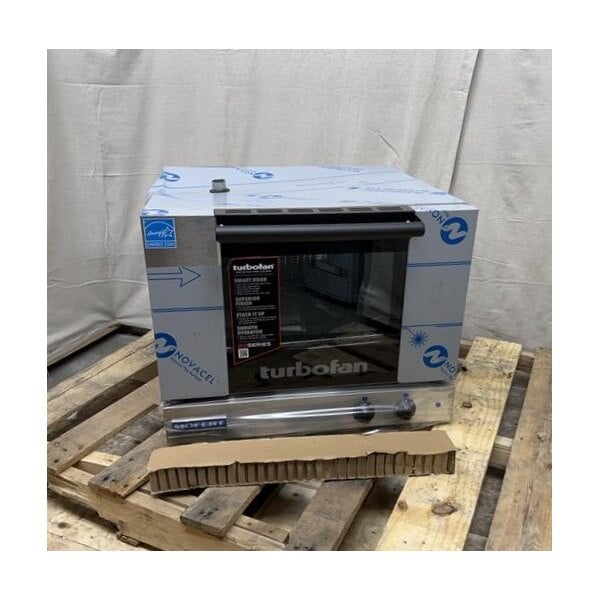 Scratch and Dent Moffat E22M3 Turbofan Single Deck Half Size Electric Convection Oven with Mechanical Controls, 1.5 Cu. Ft. - 110-120V, 1 Phase, 1.5 kW