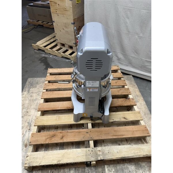 Scratch and Dent MainStreet Equipment CMIX20 20 Qt. Planetary Stand Mixer with Guard & Standard Accessories - 120V, 1 1/2 hp