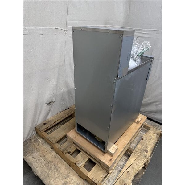 Scratch and Dent Dean by Frymaster SR114E Super Runner Economy 40 lb. Electric Floor Fryer - 240V, 3 Phase