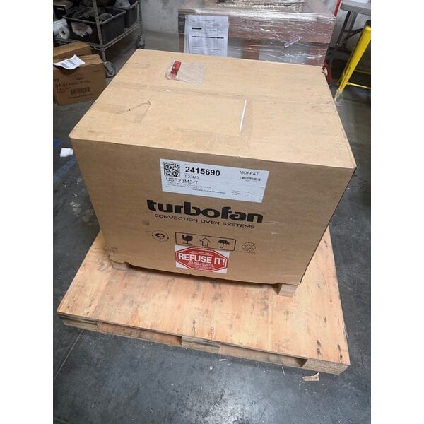 Scratch and Dent Moffat E23M3-T Turbofan Single Deck Half Size Electric Convection Oven with Mechanical Controls - 220-240V, 1 Phase, 3 kW