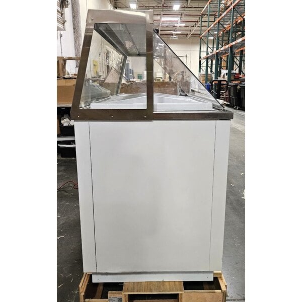 Scratch and Dent Avantco CPW-47-HC 47 1/8" 8 Tub White Deluxe Ice Cream Dipping Cabinet
