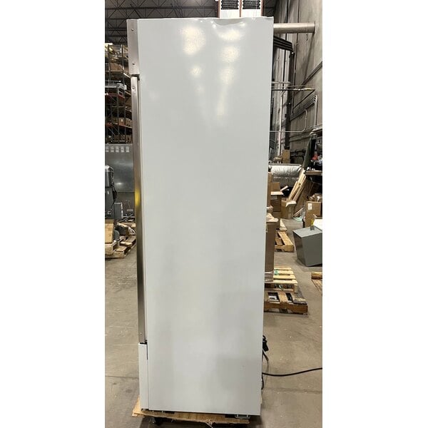 Scratch and Dent Avantco GDC-12F-HC 27" White Swing Glass Door Merchandiser Freezer with LED Lighting