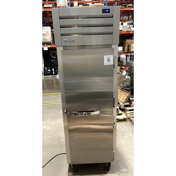 Scratch and Dent True STG1F-1S-HC Spec Series 27 1/2" Solid Door Reach-In Freezer