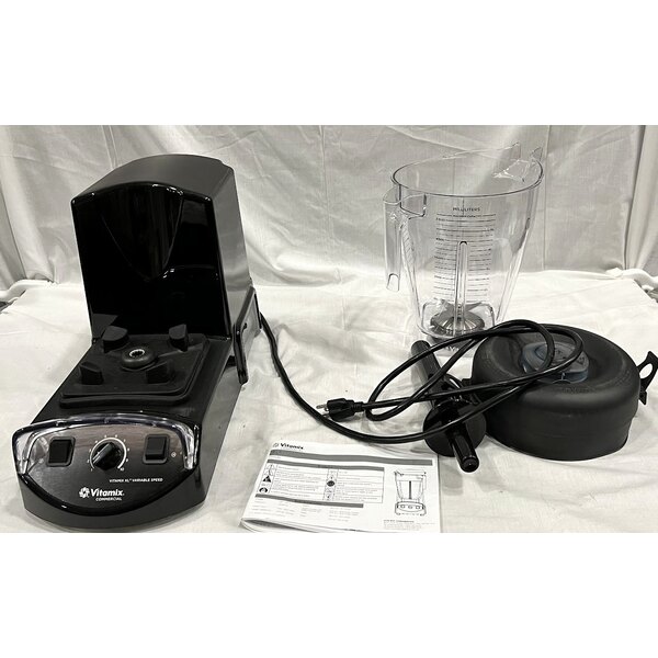 Scratch and Dent Vitamix 5205 XL 4.2 hp Variable Speed Blender with 1.5 Gallon Container - 120V